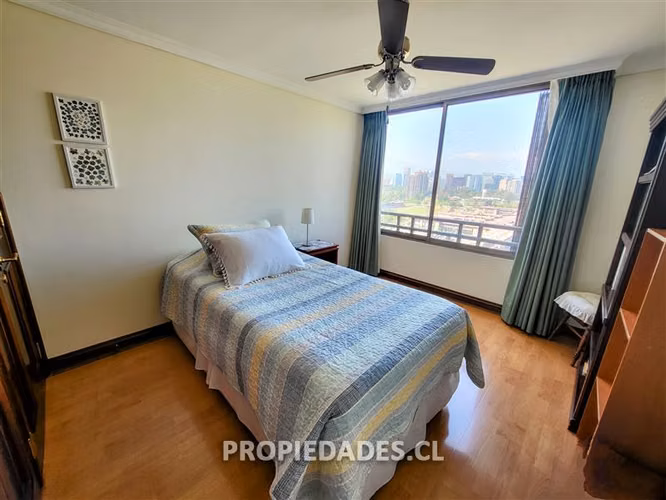 Departamento en venta de 5 dorm. en Las Condes GRAN VISTA