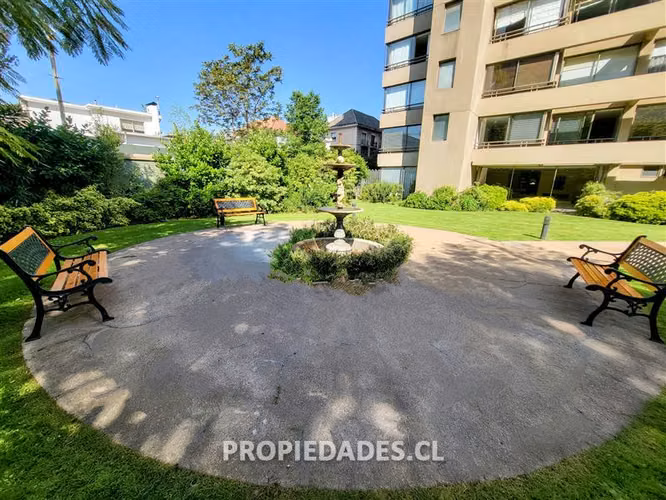 Departamento en venta de 5 dorm. en Las Condes GRAN VISTA