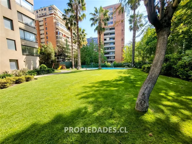 Departamento en venta de 5 dorm. en Las Condes GRAN VISTA