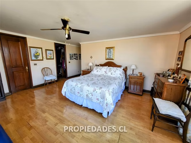 Departamento en venta de 5 dorm. en Las Condes GRAN VISTA