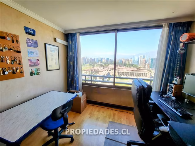 Departamento en venta de 5 dorm. en Las Condes GRAN VISTA