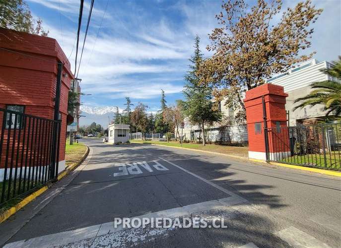 Sitio en Venta en Peñalolén