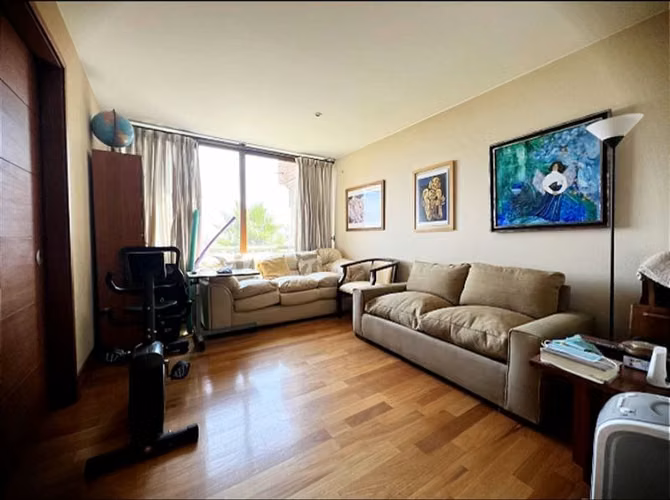 Departamento en venta de 5 dorm. en Las Condes