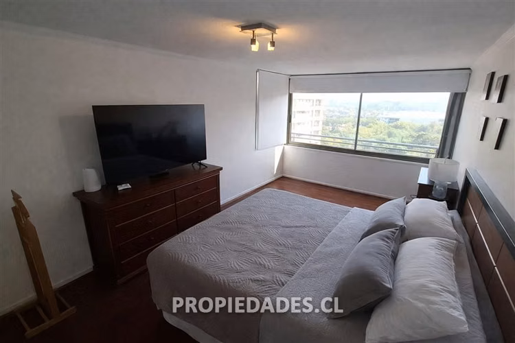 Departamento en venta de 3 dorm. en Las Condes
