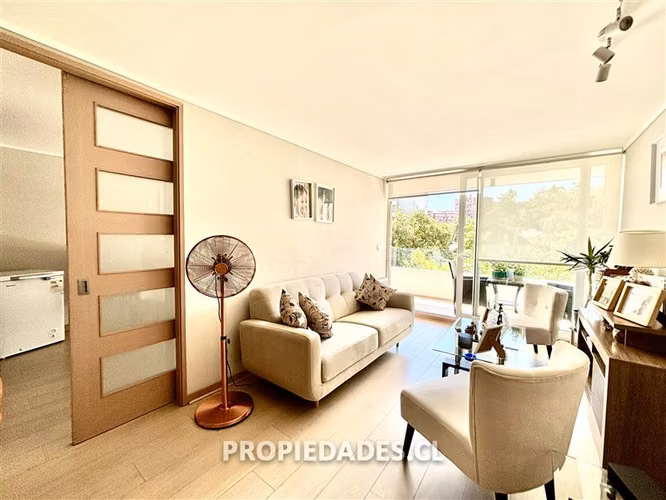 Departamento en venta de 2 dorm. en Las Condes