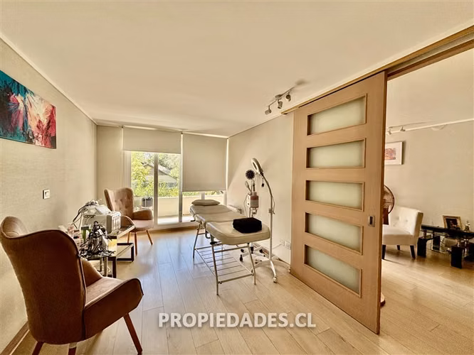 Departamento en venta de 2 dorm. en Las Condes