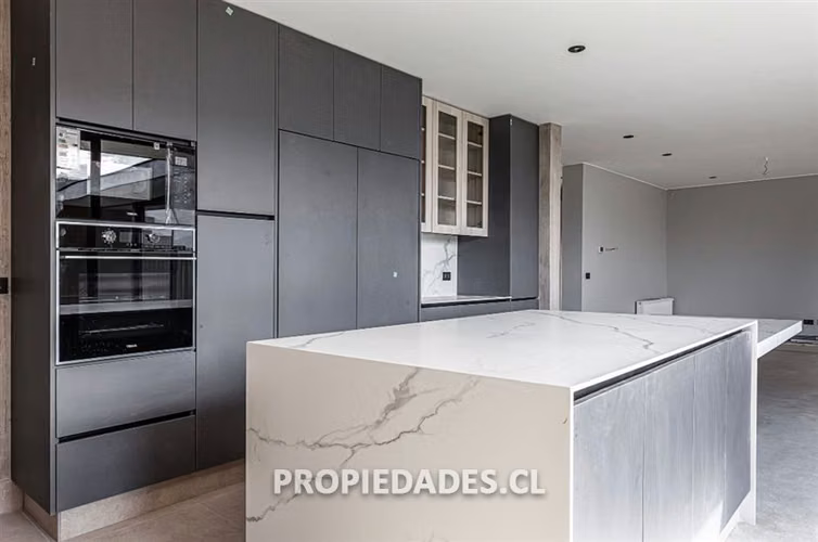 Casa en Venta en Lo Barnechea