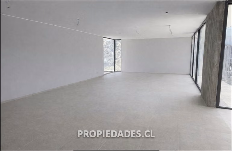 Casa en Venta en Lo Barnechea