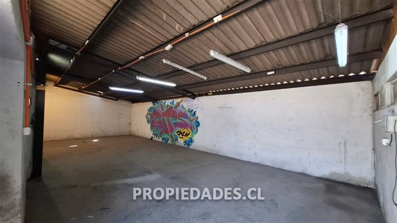 Casa en arriendo de 6 dorm. en Ñuñoa