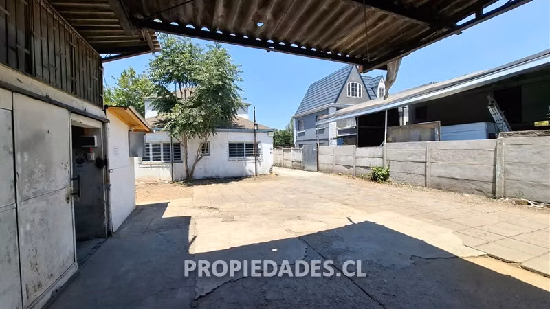 Casa en arriendo de 6 dorm. en Ñuñoa