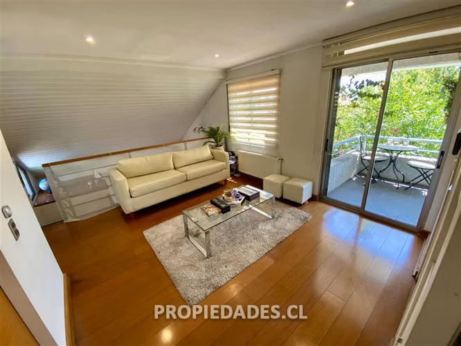 Casa en venta de 4 D 4 San Carlos de Apoquindo
