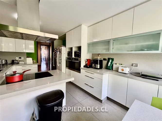 Depto dúplex en exclusivo condominio en Carolina Rabat