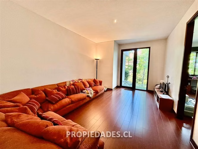 Depto dúplex en exclusivo condominio en Carolina Rabat
