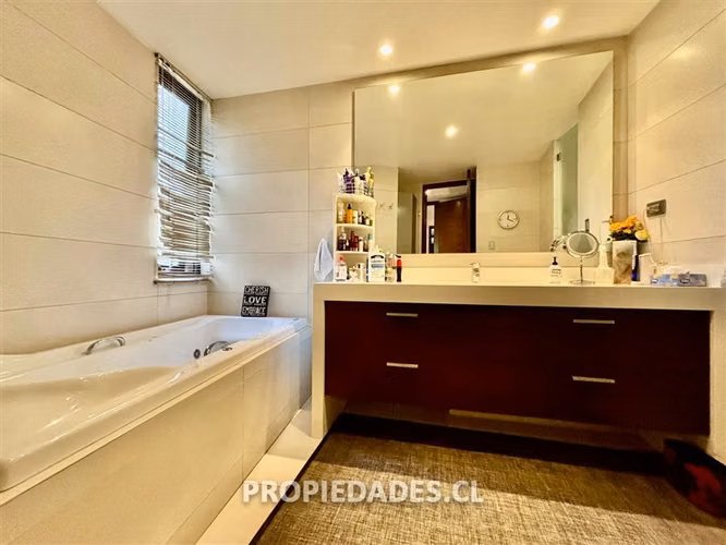 Depto dúplex en exclusivo condominio en Carolina Rabat