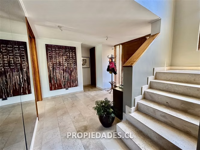 Casa en Venta en Lo Barnechea