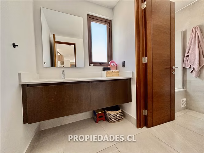 Casa en Venta en Lo Barnechea