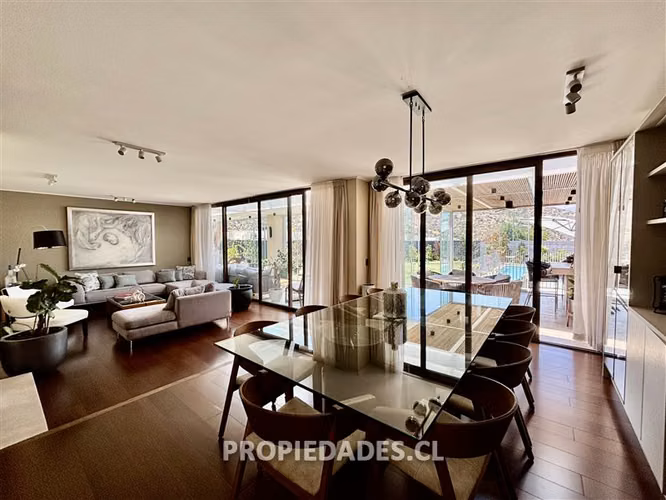 Casa en Venta en Lo Barnechea