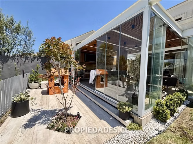 Casa en Venta en Lo Barnechea