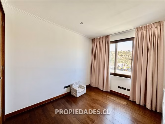 Casa en Venta en Lo Barnechea