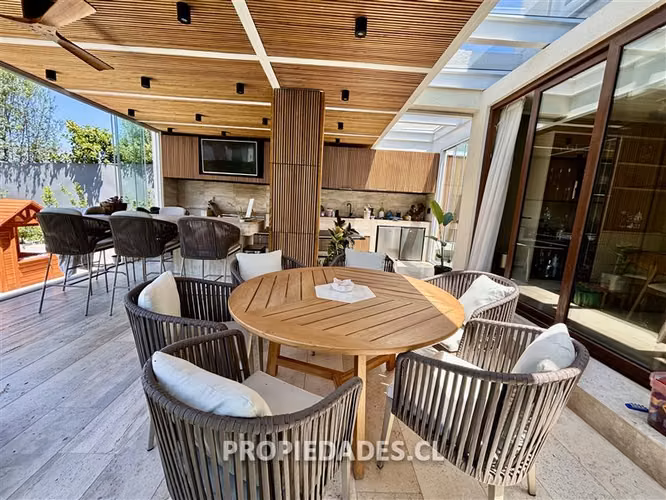 Casa en Venta en Lo Barnechea