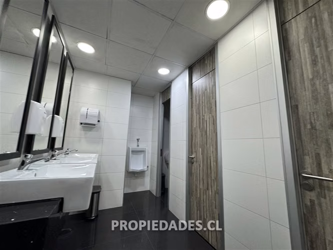 Oficina en arriendo en Providencia