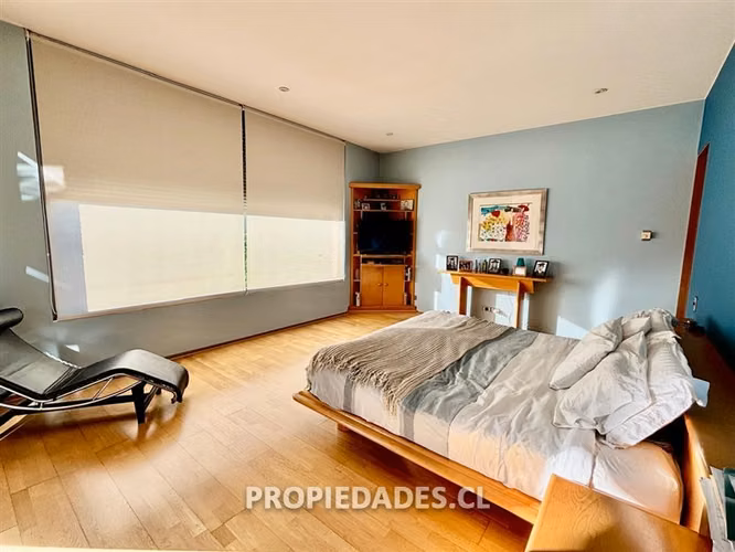 Casa en venta de 5 dormitorios en Huinganal, Lo Barnechea