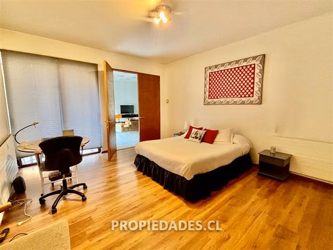 Casa en venta de 5 dormitorios en Huinganal, Lo Barnechea