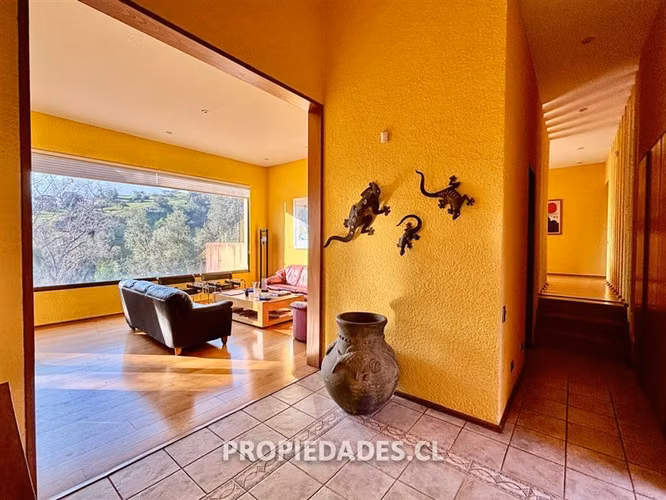 Casa en venta de 5 dormitorios en Huinganal, Lo Barnechea