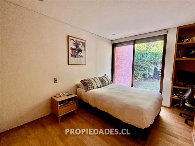 Casa en venta de 5 dormitorios en Huinganal, Lo Barnechea