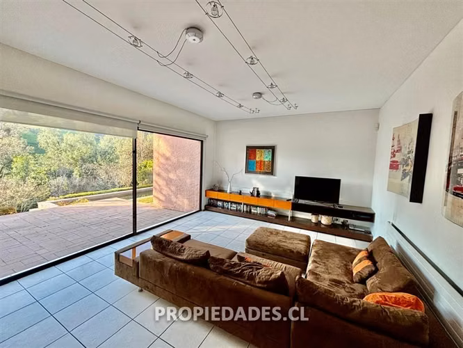 Casa en venta de 5 dormitorios en Huinganal, Lo Barnechea