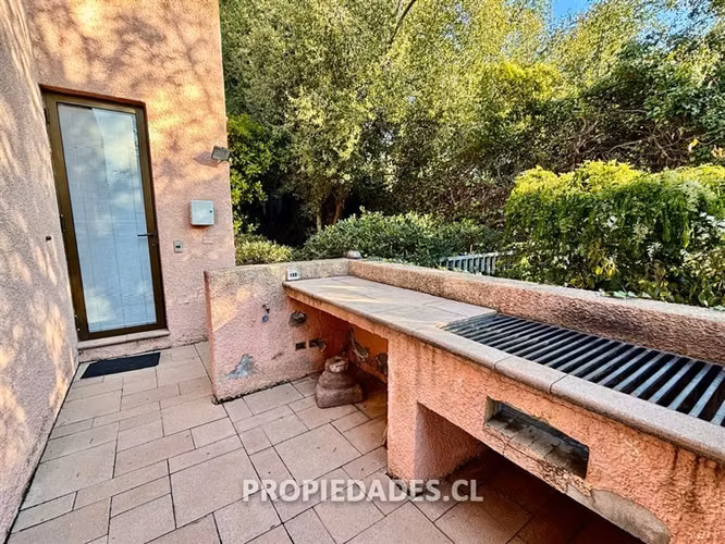 Casa en venta de 5 dormitorios en Huinganal, Lo Barnechea