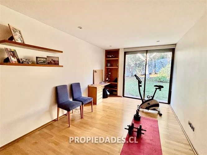 Casa en venta de 5 dormitorios en Huinganal, Lo Barnechea