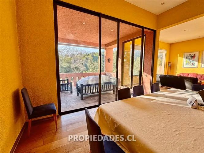 Casa en venta de 5 dormitorios en Huinganal, Lo Barnechea