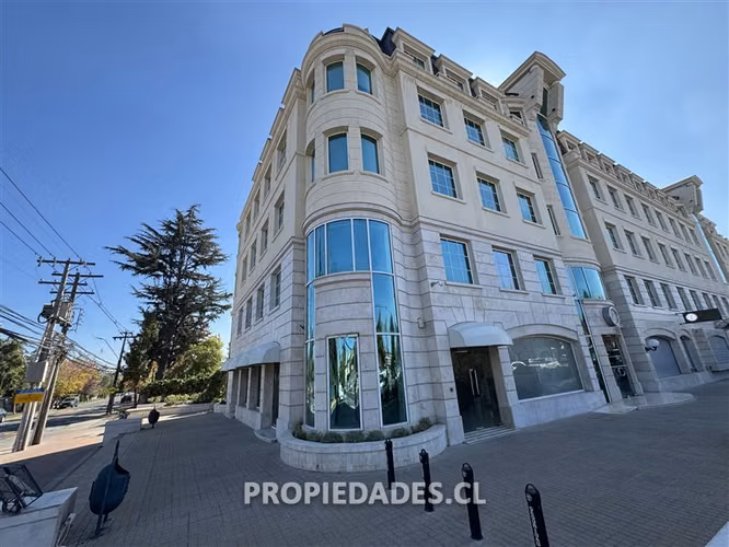 Local Comercial en arriendo en Vitacura