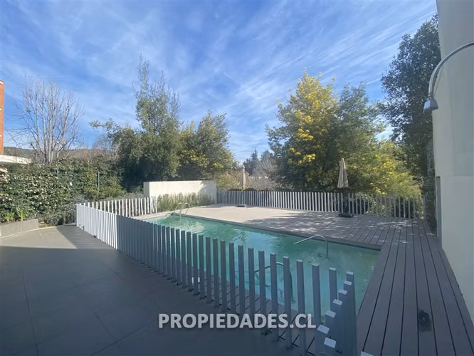 Departamento en venta de 4 d y 4 baños en Lo Barnechea