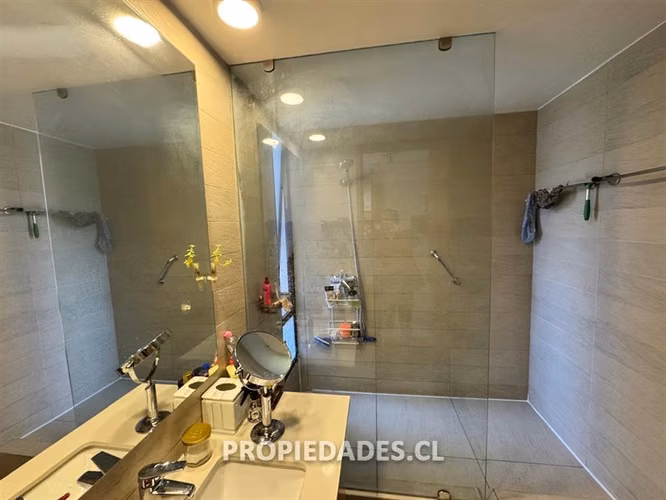 Departamento en venta de 4 d y 4 baños en Lo Barnechea