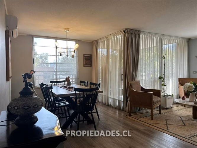 Depto en venta de 4 dorm. en Huechuraba