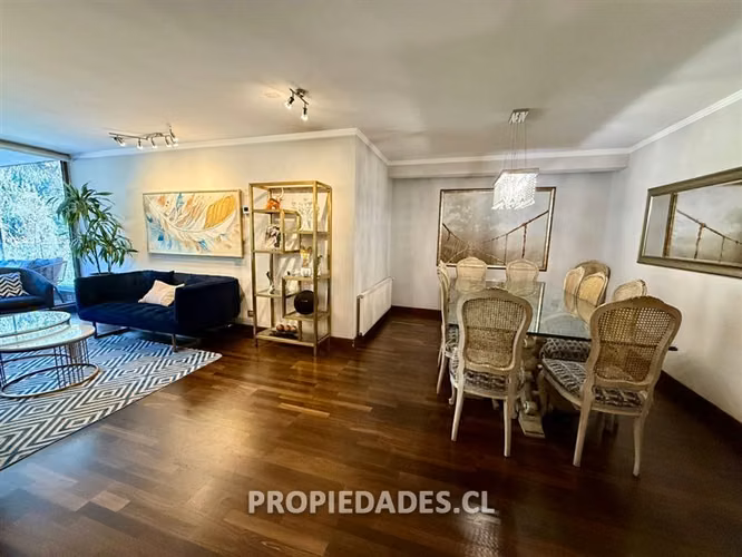 Departamento en venta de 3 dorm. en Lo Barnechea