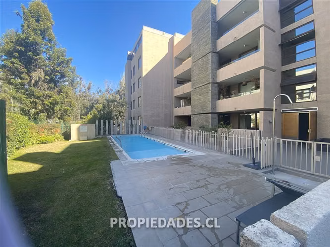 Departamento en venta de 3 dorm. en Lo Barnechea