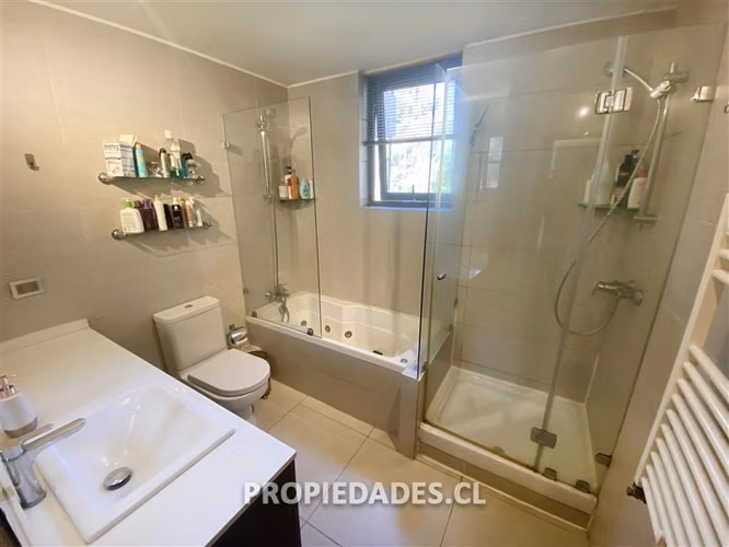 Departamento en venta de 3 dorm. en Lo Barnechea