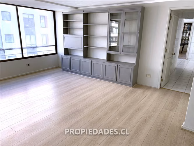 Departamento en venta de 2 dorm. en Las Condes