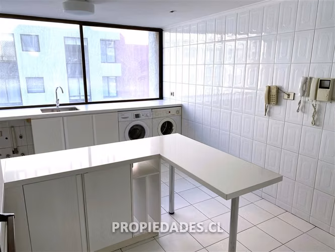 Departamento en venta de 2 dorm. en Las Condes