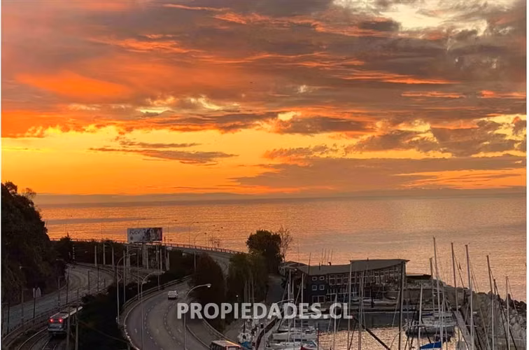 Casa en venta de 4 dorm. en Viña del Mar