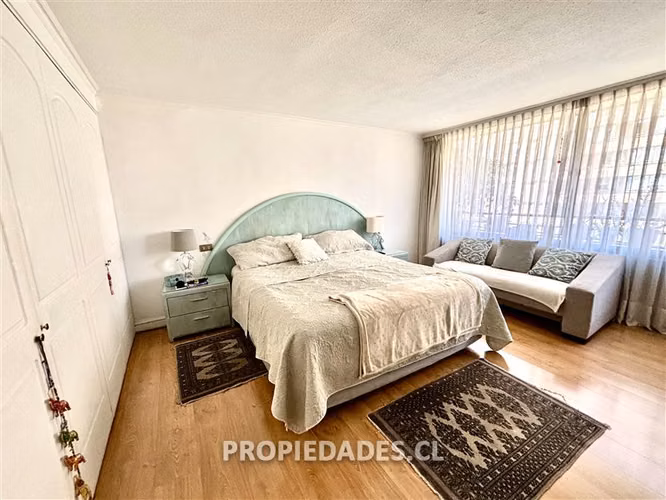 Departamento en venta de 3 dorm. en Las Condes