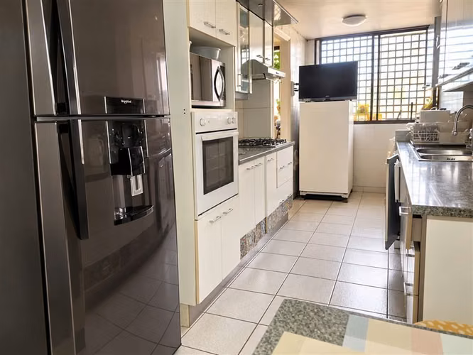 Departamento en venta de 3 dorm + pieza y baño de servicio - Imagen 9