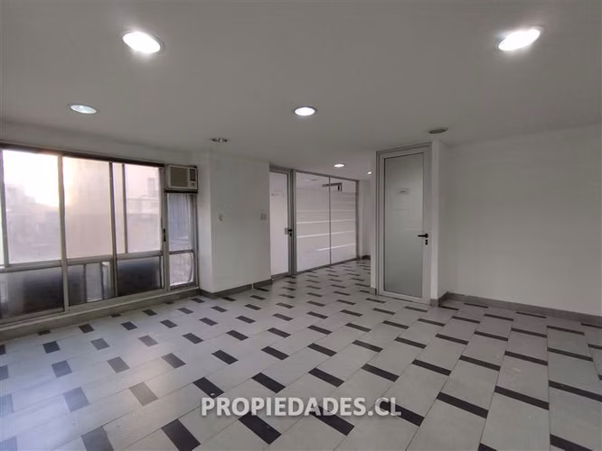 Oficina en arriendo en Santiago - Imagen 17