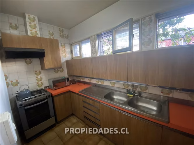 Casa Residencial o Oficina en venta de 4 dorm. en Ñuñoa