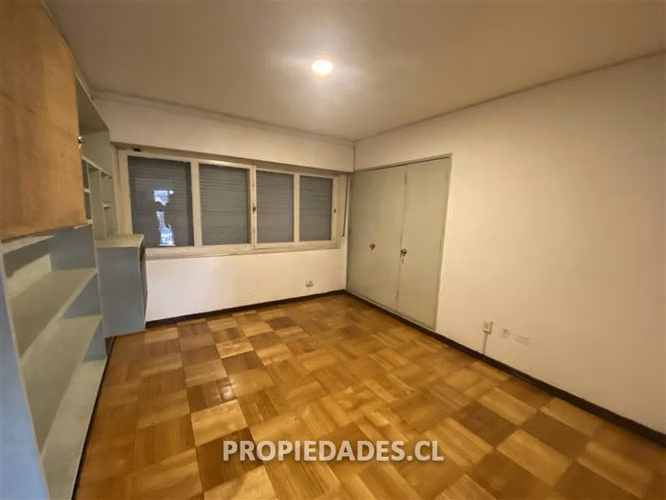 Casa Residencial o Oficina en venta de 4 dorm. en Ñuñoa