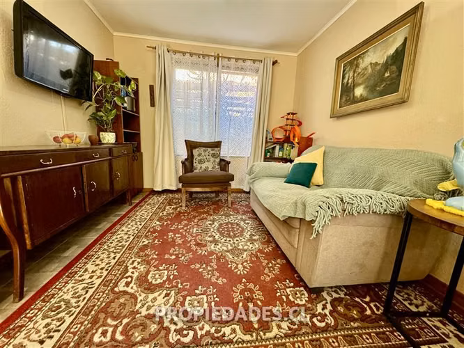 Casa en venta de 3 dorm. en Lo Barnechea - Imagen 2