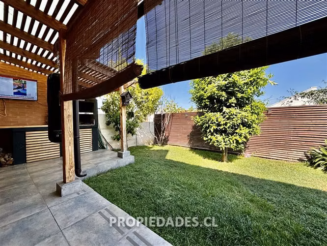 Casa en Venta en Peñalolén